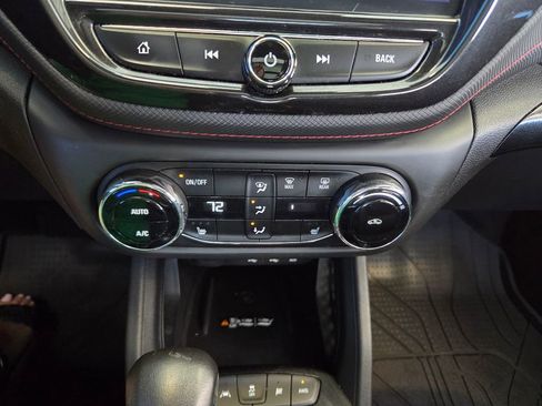 Used 2021 Chevrolet TrailBlazer RS w/ Sun and Liftgate Package image 41