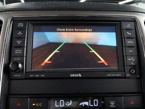 Used 2013 Jeep Grand Cherokee Limited w/ Trailer Tow Group IV AWD/4WD image 17