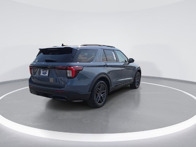 New 2026 Ford Explorer ST-Line w/ ST-Line Street Pack RWD image 8