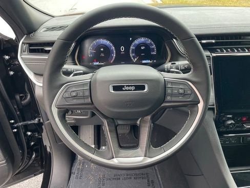 New 2025 Jeep Grand Cherokee L Limited w/ Black Appearance Package RWD image 12