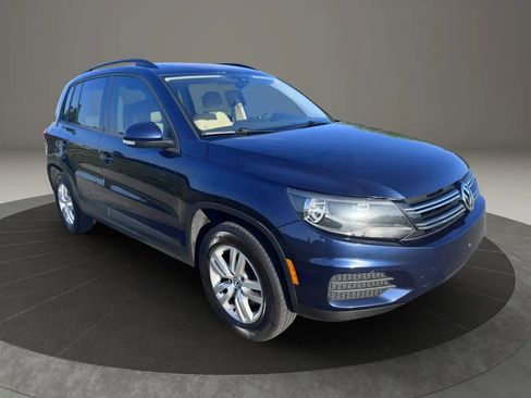 Used 2016 Volkswagen Tiguan S FWD image 2