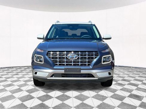 New 2025 Hyundai Venue Limited image 19