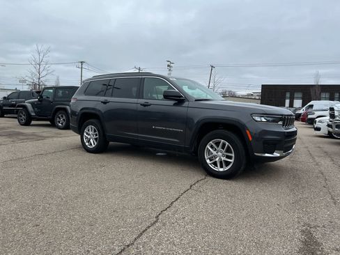 Certified 2024 Jeep Grand Cherokee L Laredo image 8