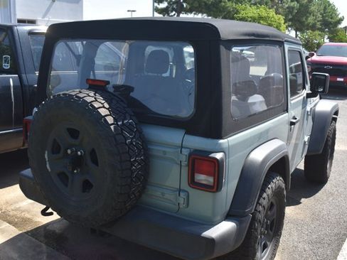 Used 2024 Jeep Wrangler Sport AWD/4WD image 4