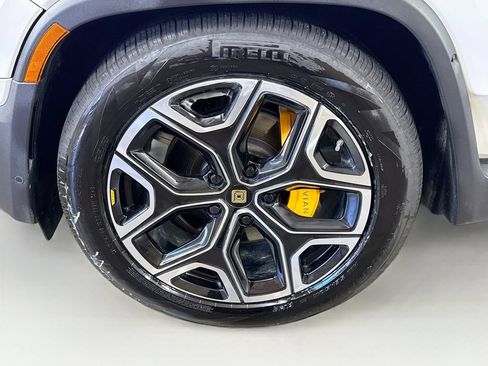 Used 2022 Rivian R1T Adventure AWD/4WD image 39