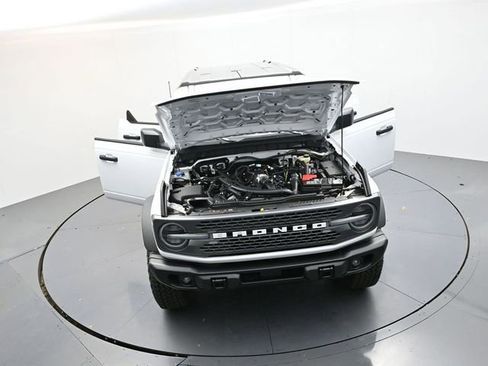 New 2025 Ford Bronco Badlands w/ Sasquatch Package image 35