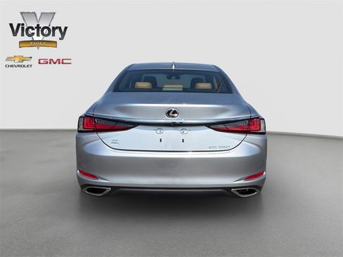 Used 2024 Lexus ES 350 w/ Accessory Package (Z2) image 7