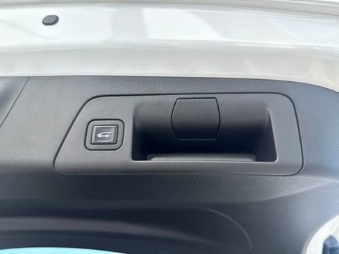 Certified 2023 Buick Envision Preferred AWD/4WD image 30