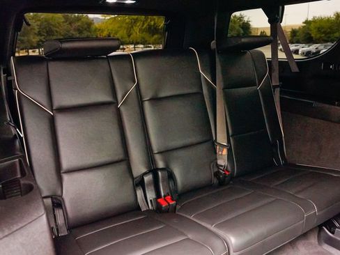 Certified 2023 Cadillac Escalade ESV Premium Luxury image 12