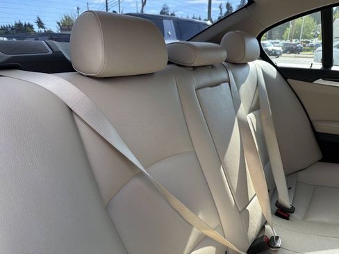 Used 2012 BMW 528i Sedan RWD image 21