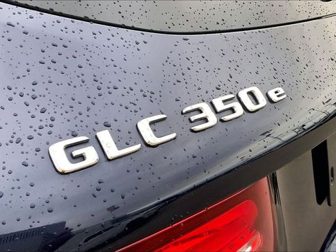 Used 2019 Mercedes-Benz GLC 350e 4MATIC w/ Premium Package image 30