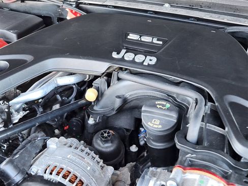 Used 2020 Jeep Gladiator Sport w/ Quick Order Package 24S image 32