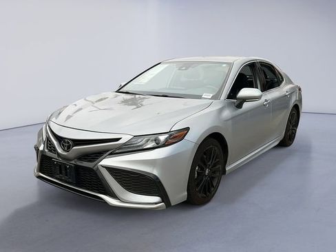 Used 2023 Toyota Camry XSE FWD image 1