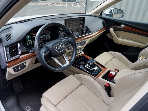 Used 2021 Audi Q5 e Prestige image 2