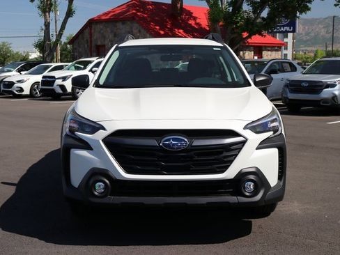 Used 2025 Subaru Outback Base image 8
