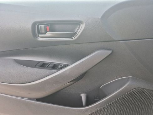 Used 2024 Toyota Corolla LE image 6