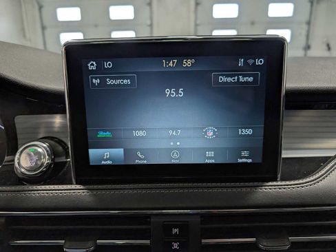 Used 2022 Lincoln Corsair AWD w/ Premium Package image 25