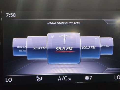 Used 2018 Mercedes-Benz C 300 Sedan w/ Premium Package image 25