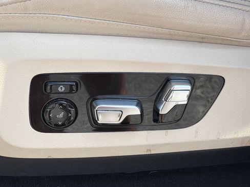 Used 2021 BMW X7 xDrive40i w/ Luxury Seating Package AWD/4WD image 18