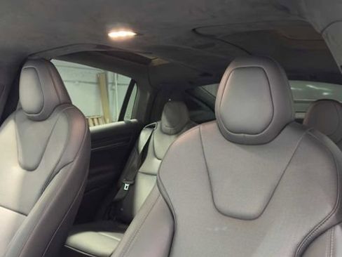 Used 2024 Tesla Model X image 27