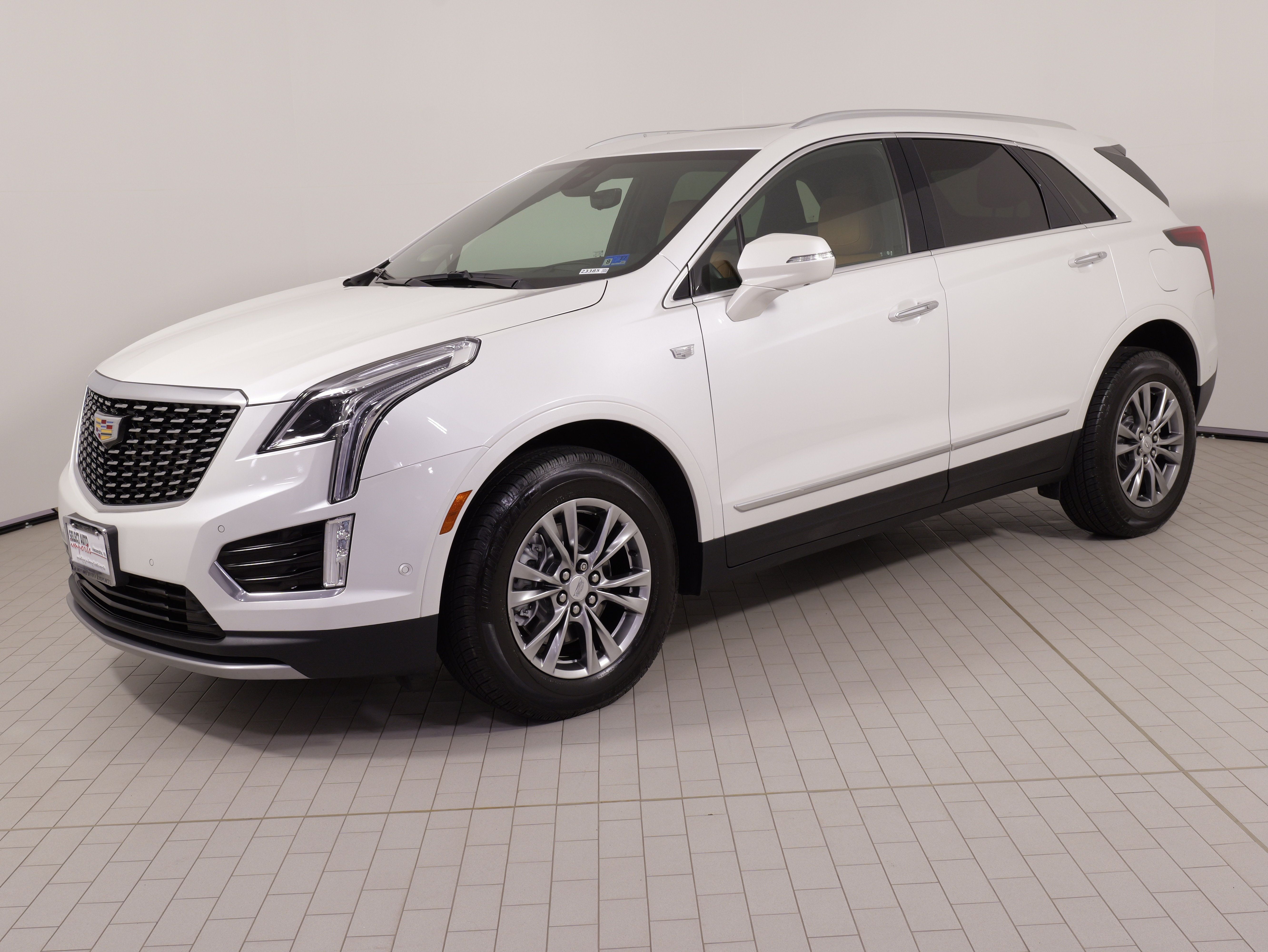 Used 2021 Cadillac XT5 Premium Luxury AWD/4WD image 1