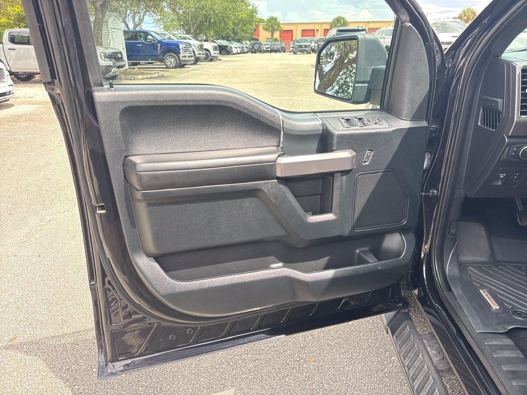 Used 2019 Ford F150 XLT w/ Equipment Group 302A Luxury AWD/4WD image 13