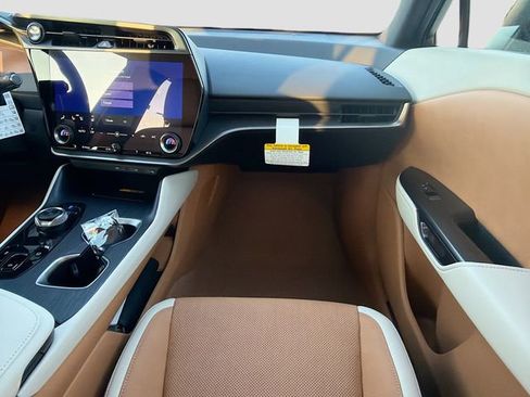 New 2026 Lexus RZ 350e 2WD image 18