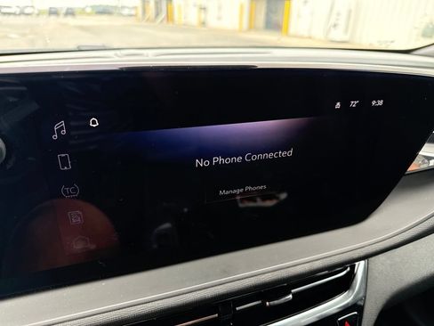 Used 2025 Buick Envista Avenir FWD image 24
