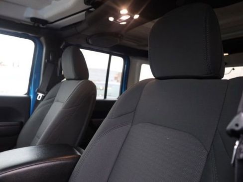 Used 2021 Jeep Wrangler Unlimited Sport image 19