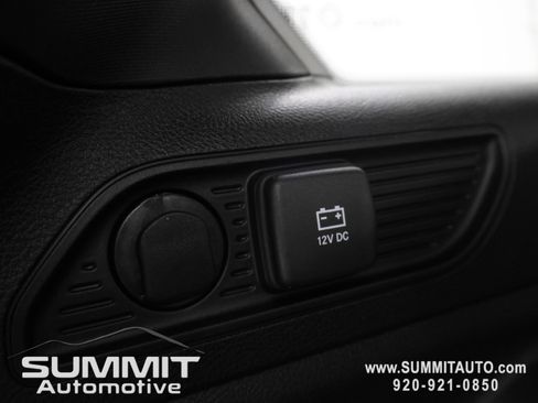 New 2026 Jeep Grand Cherokee Limited w/ Luxury Tech Group II AWD/4WD image 36