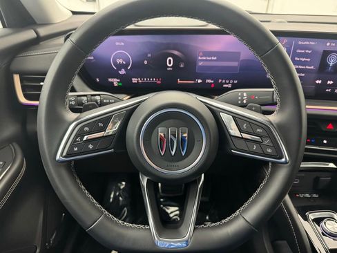 Used 2025 Buick Envision Sport Touring image 17