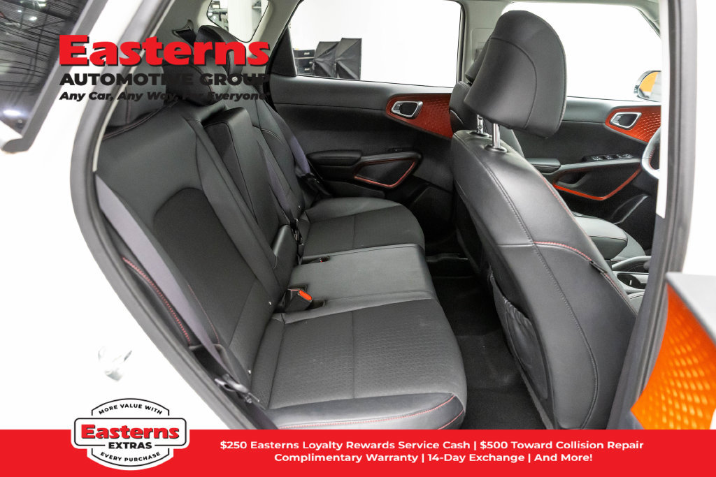 Used 2023 Kia Soul GT-Line FWD image 24