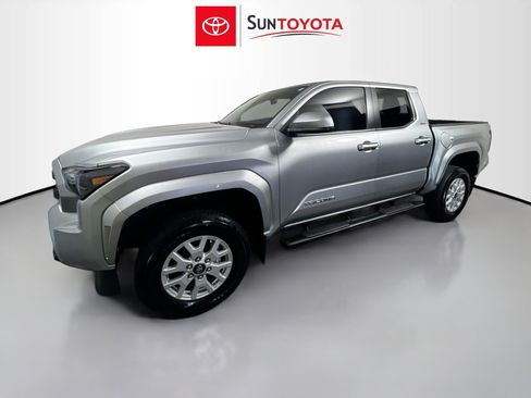 Used 2024 Toyota Tacoma SR5 RWD image 9