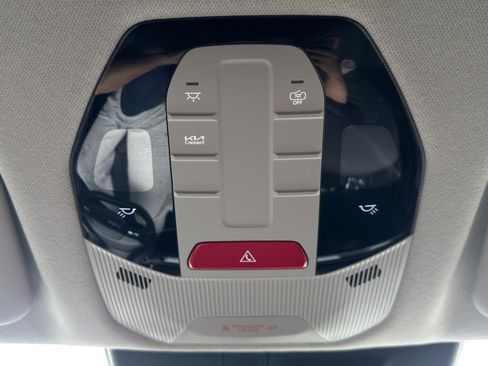 Used 2025 Kia K4 EX FWD image 29