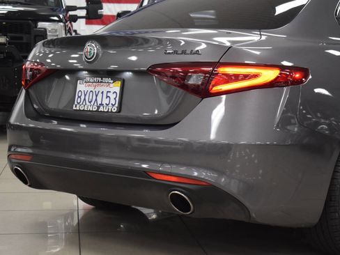 Used 2021 Alfa Romeo Giulia Sprint w/ Nero Edizione image 23