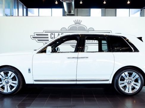 Used 2019 Rolls-Royce Cullinan image 7