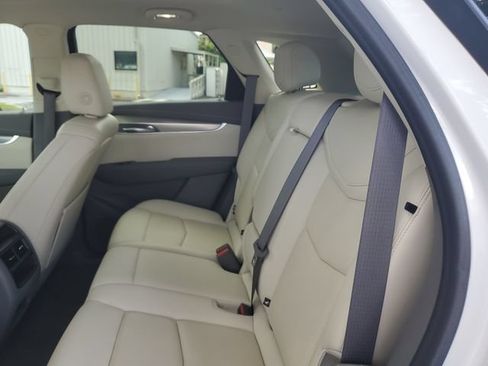 Used 2021 Cadillac XT5 Premium Luxury FWD image 13