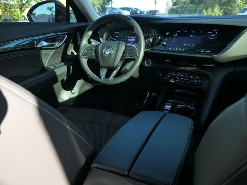 Used 2023 Buick Envision Preferred image 25