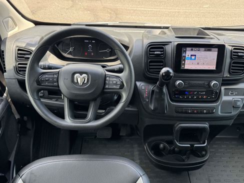 Used 2026 RAM ProMaster 2500 w/ Convenience Group FWD image 12