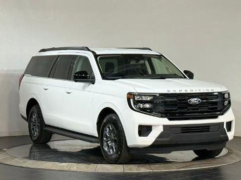 Certified 2025 Ford Expedition Max Active AWD/4WD image 2