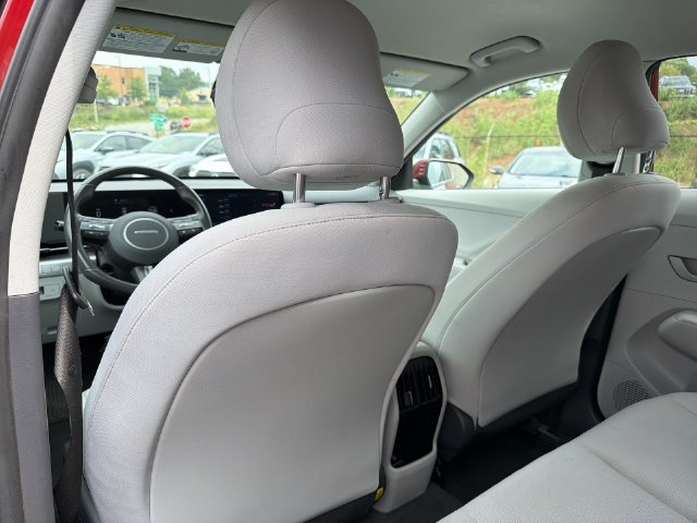 Certified 2025 Hyundai Kona SEL FWD image 34