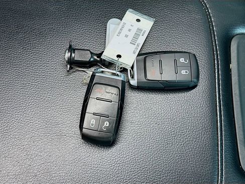 Used 2024 RAM 2500 Big Horn w/ Bed Utility Group image 34