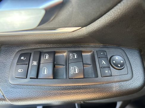 Used 2022 RAM 1500 Big Horn AWD/4WD image 14