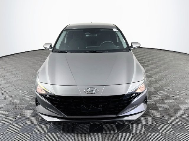 Used 2021 Hyundai Elantra SEL FWD image 2