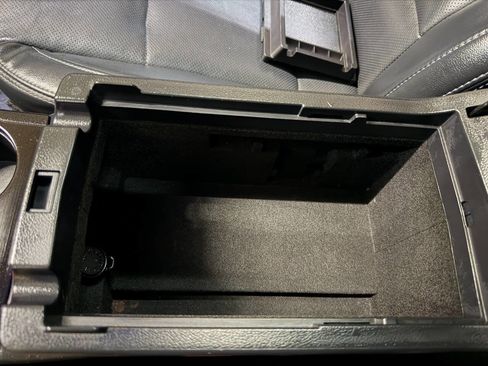 Used 2017 Subaru Outback 3.6R Limited image 53