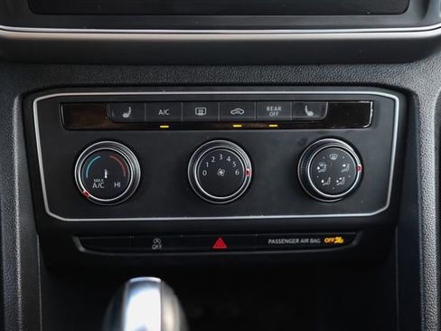 Used 2018 Volkswagen Atlas SE FWD image 33
