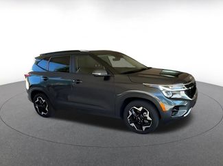 Used 2025 Kia Seltos S video 2