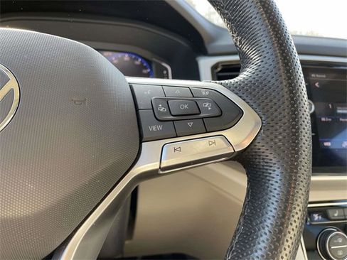 Used 2021 Volkswagen Atlas SEL R-Line image 29