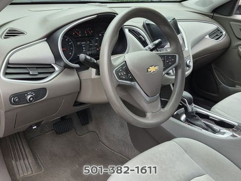 Used 2023 Chevrolet Malibu LT FWD image 11