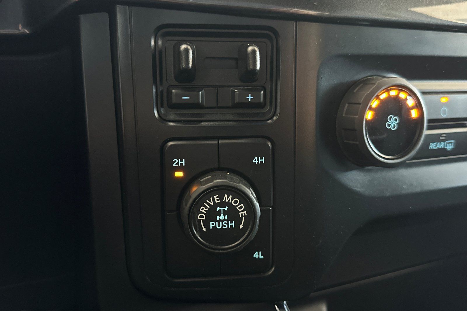 Used 2022 Ford F150 XL w/ STX Appearance Package AWD/4WD image 28